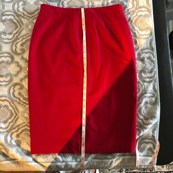 NWOT-Isaac Mizrahi red pencil skirt - size 4 - Picture 3 of 9